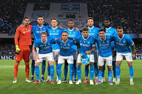 نابولي يستعد لمواجهة فيورنتينا.. لوكا يتفوق على هويولند